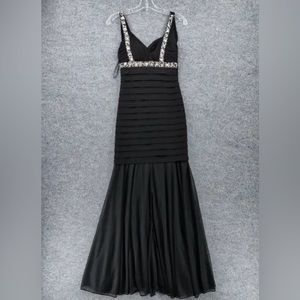 BETSEY & ADAM - Navy Blue Prom Dress